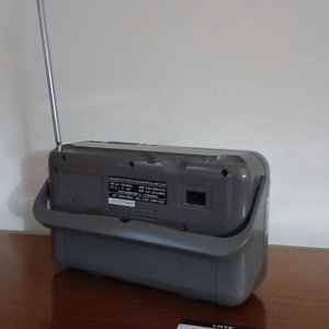 Radio Portátil Mason R691L Multifunción FM/TV/MW/SW con Reloj y Linterna - imagen 4
