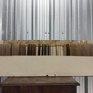 Mueble Clasificador de Madera con Compartimentos para Archivo - imagen 4