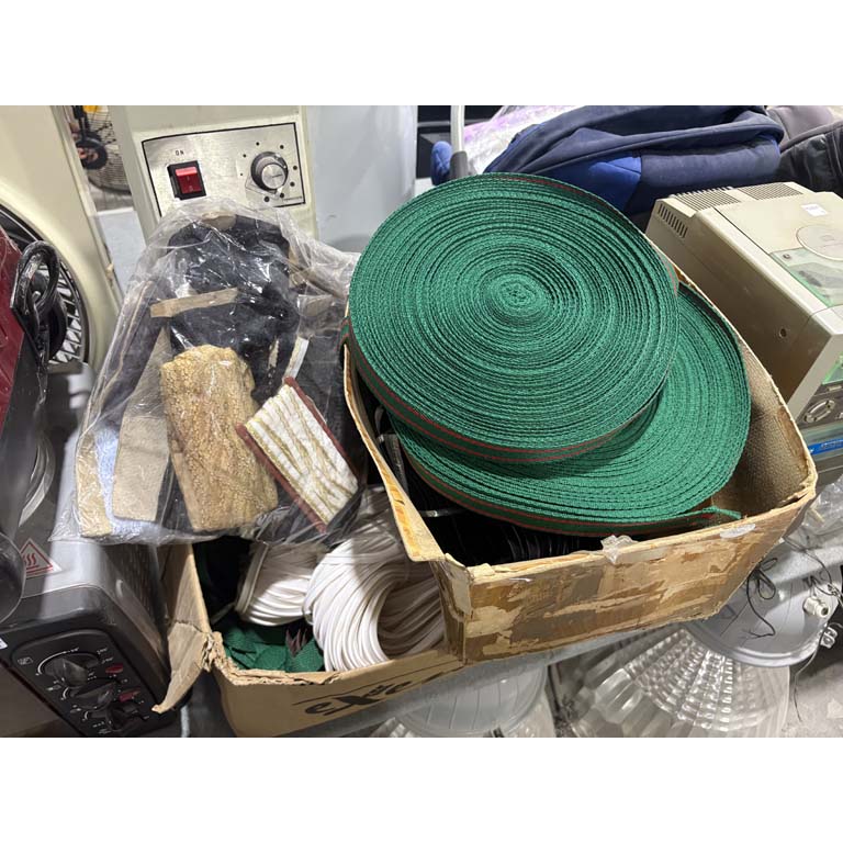 Lote siguiente: Lotes de cintas y accesorios para decoración