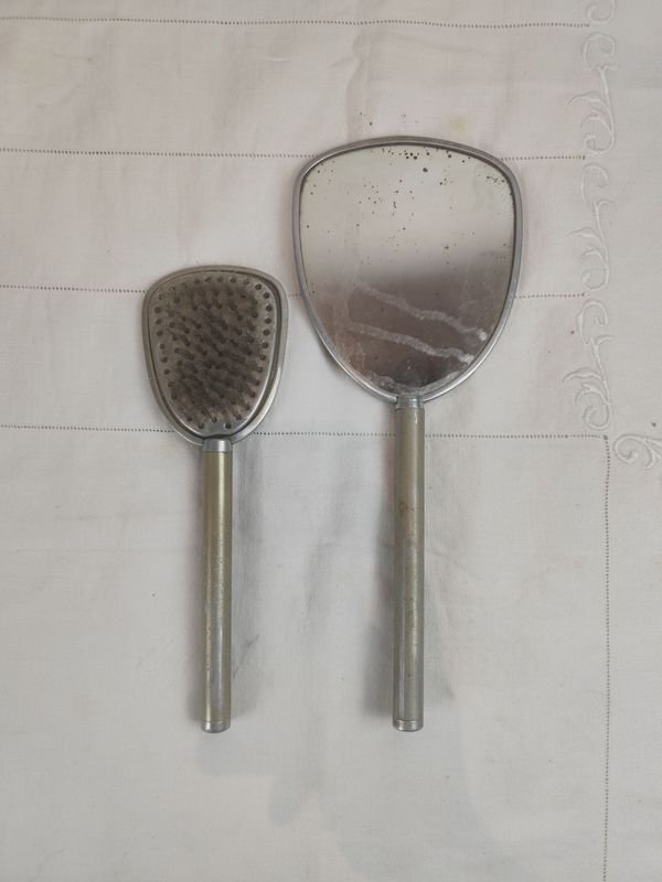 Espejo y peine de plata - imagen 2