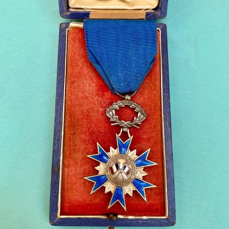 Item 875674 - Image 0