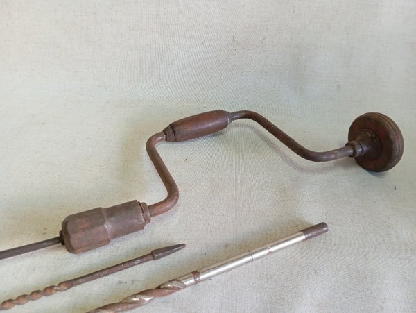 Taladro de mano con 3 mechas - imagen 2