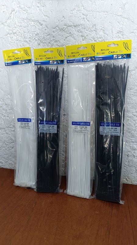 Ties de nylon en paquetes de 100