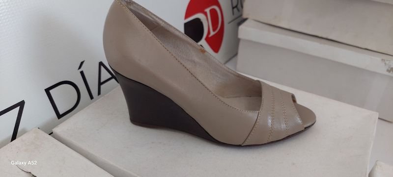 Zapatos de tacón alto en venta - imagen 3