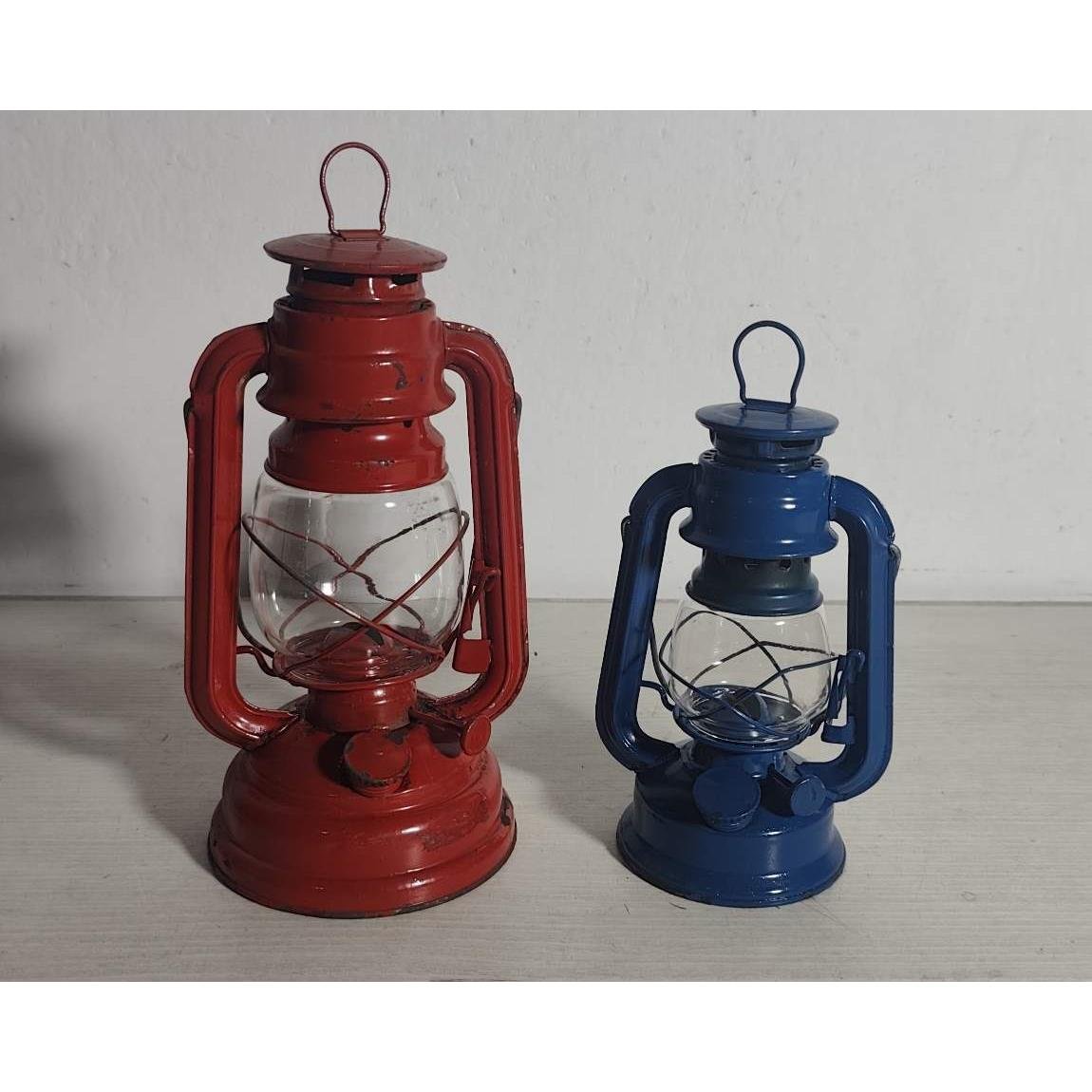 Dos Farolitos Decorativos Rojos y Azules