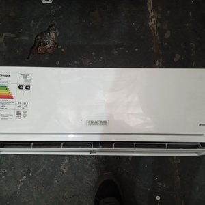 Aire acondicionado inverter marca Stanford funcionando - imagen 8