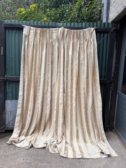 Cortina Gruesa Beige Rayada 260x170 cm