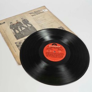 Disco Vinilo LP The Beatles Featuring Tony Sheridan - Polydor Uruguay - imagen 2