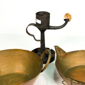 Lote de Ollas de Cobre y Bronce con Candeleros Vintage - imagen 4