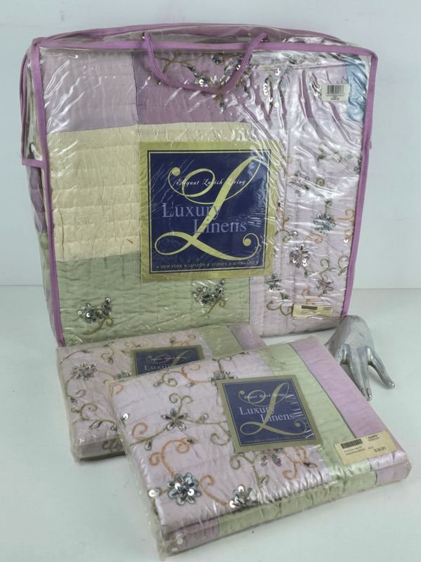 Juego de Cubrecama Luxury Linens Queen "Mystical Nights" con Fundas Bordadas