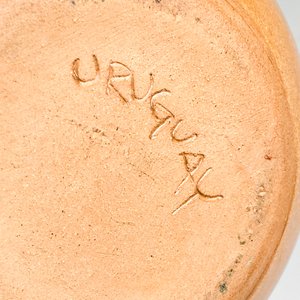 Botella de ceramica uruguay decorada ,altura 22 cm - imagen 4