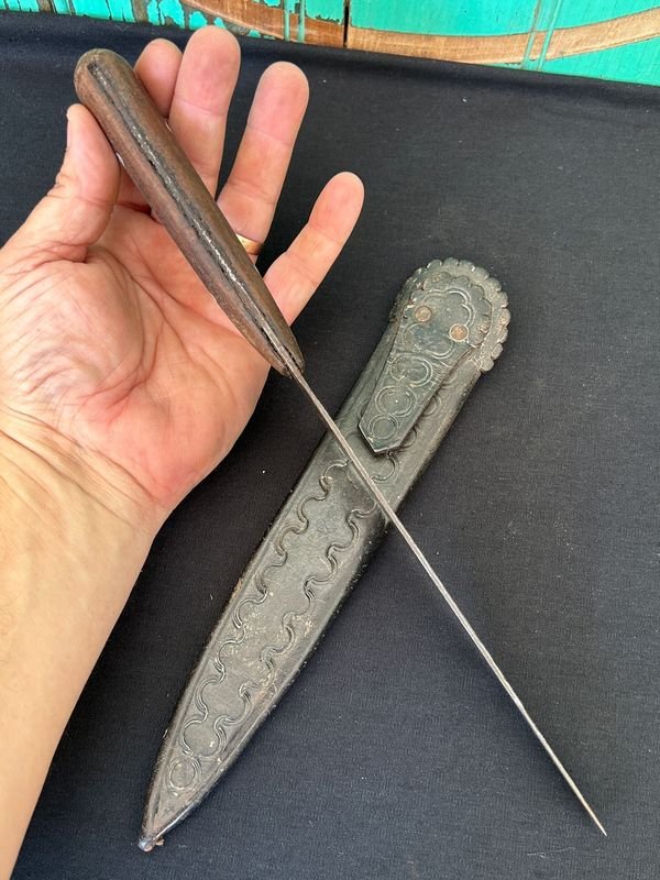 Cuchillo de campo antiguo y raro Marca Sapo - imagen 3
