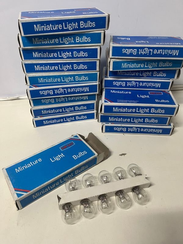 170 Bombillas Incandescentes Miniatura Sun East en Caja Original