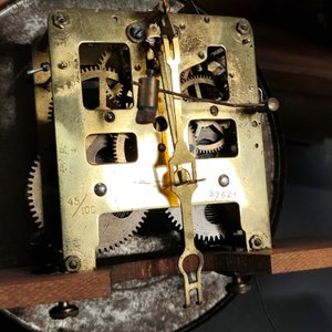 Reloj de Pared Antiguo de Madera con Carrillón, Llave y Péndulo - imagen 11