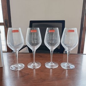 Lote siguiente: Copas de Vino Blanco Spiegelau Cristal Alemán 420 mL - Set de 4