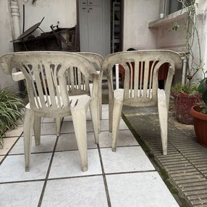 Lote de 3 Sillas Plásticas Blancas para Exterior - imagen 5