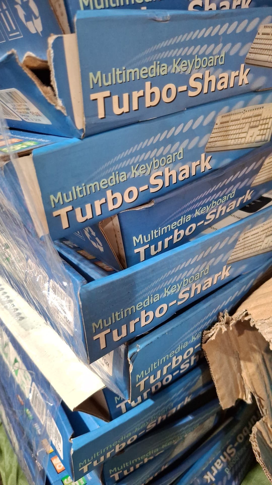 Teclado Multimedia Turbo-Shark