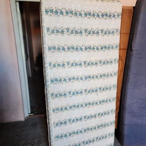 Dos Colchones De Una Plaza Usados - imagen 3