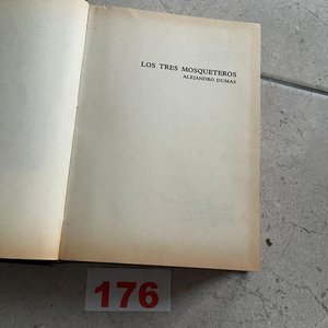 Los Tres Mosqueteros (Tomo I) de Alejandro Dumas - Edición Castell y Moretón 1981 - imagen 4