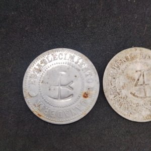 Lote de 2 Fichas de Estancia o Esquila con Marca de Ganado y Número 4 - imagen 4