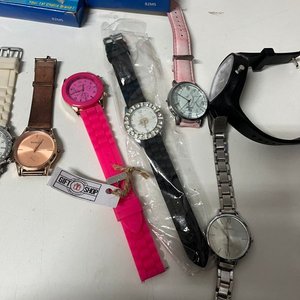 Lote de Relojes, Termo, Balanza de Cocina, Plato para Torta y Más - imagen 6