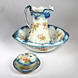 Lote anterior: Juego de Lavatorio de Loza Staffordshire con Decoración Floral