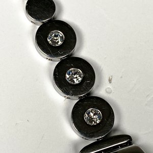 Reloj de Pulsera Swatch para Dama con Malla Metálica y Cristales - imagen 4