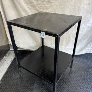 Lote anterior: Mesa de Hierro con Chapa Negra