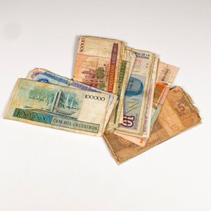 Lote de Billetes Varios de Colección - imagen 2