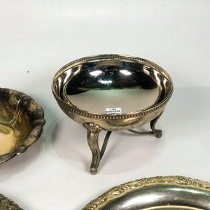 Lote de 4 piezas metálicas: bandejas y cuenco decorativo - imagen 5