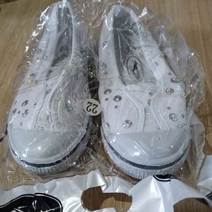 Zapatillas Blancas con Brillantes para Niña (Talles 22-27) - imagen 1