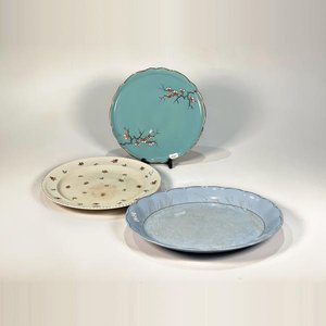 Lote anterior: Lote de 3 piezas de loza inglesa: plato beige, plato para masas verde y fuente oval celeste