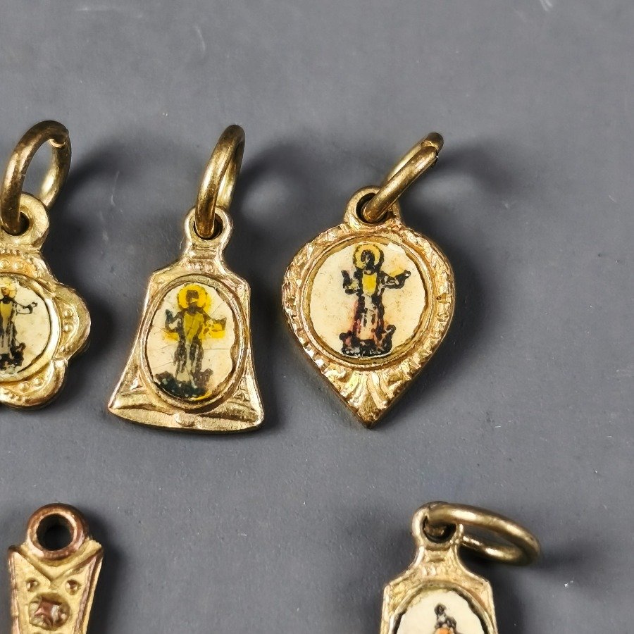 Item 16401 - Image 4