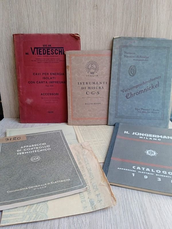 Lote de Cinco Antiguos Catálogos de Maquinaria y Automotriz más Planos - imagen 8