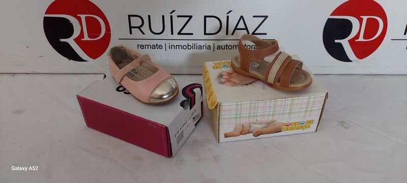 Lote siguiente: Zapatillas para bebé B4-2 Calzado Talle 21