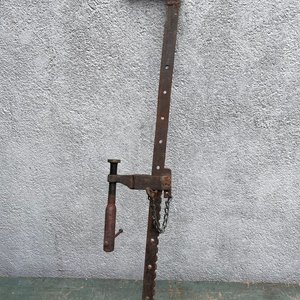 Lote anterior: Sargento de Carpintero Metálico Antiguo