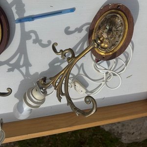 Par de Lámparas de Bronce Estilo Clásico para Pared - imagen 2