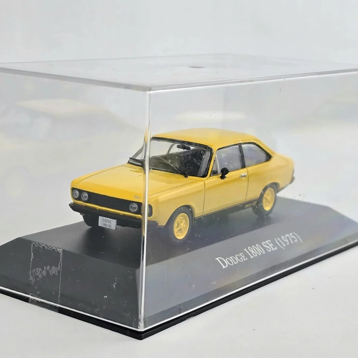 Dodge 1800 SE Modelo de Coche en Plástico - imagen 2