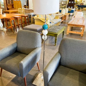 Lote de Muebles y Luminaria de Remate - imagen 3