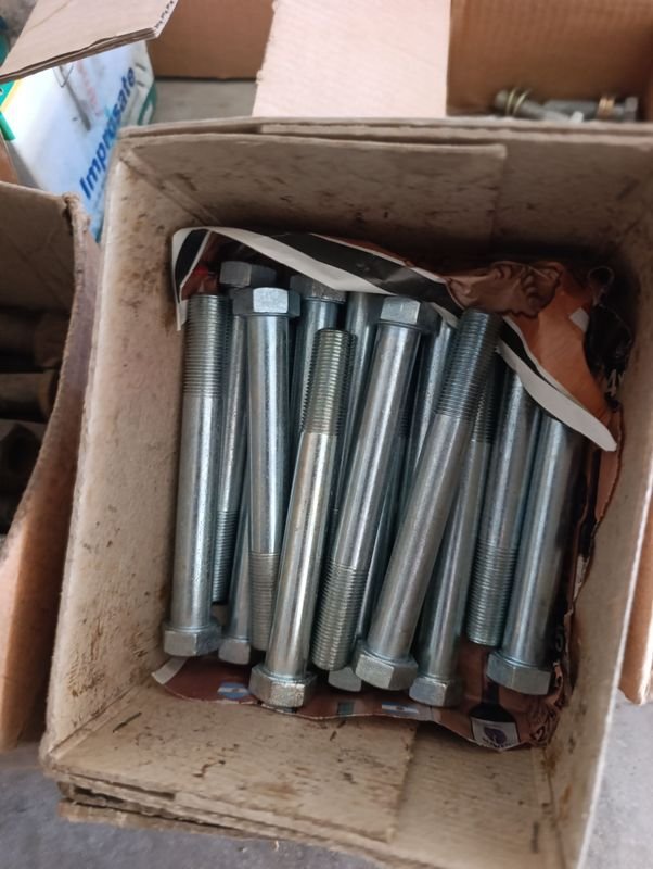 Lotes de tuercas y bulones en buen estado - imagen 3