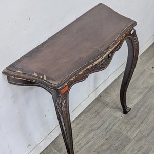 Consola Francesa Antigua de Madera con Vidrio y Detalles Tallados - imagen 4