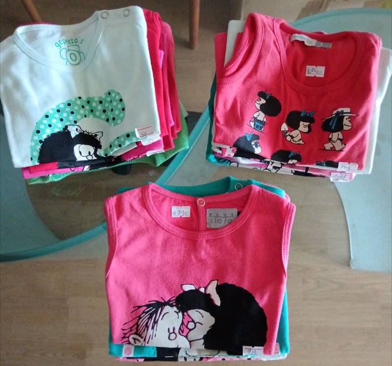 Lote siguiente: Lote de remeras para bebé con dibujos de Mafalda