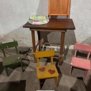 Mesa y Sillitas Infantiles de Madera - imagen 3
