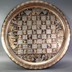 Gran Plato Decorativo Egipcio con Diseño de Ajedrez y Jeroglíficos - imagen 2