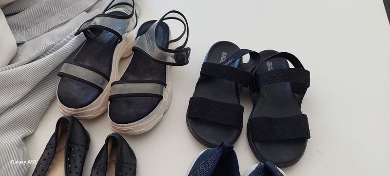 Lote de calzados y accesorios de vestir - imagen 4