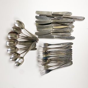 Set de 36 Cubiertos WMF: Cucharas, Tenedores y Cuchillos de Metal - imagen 1