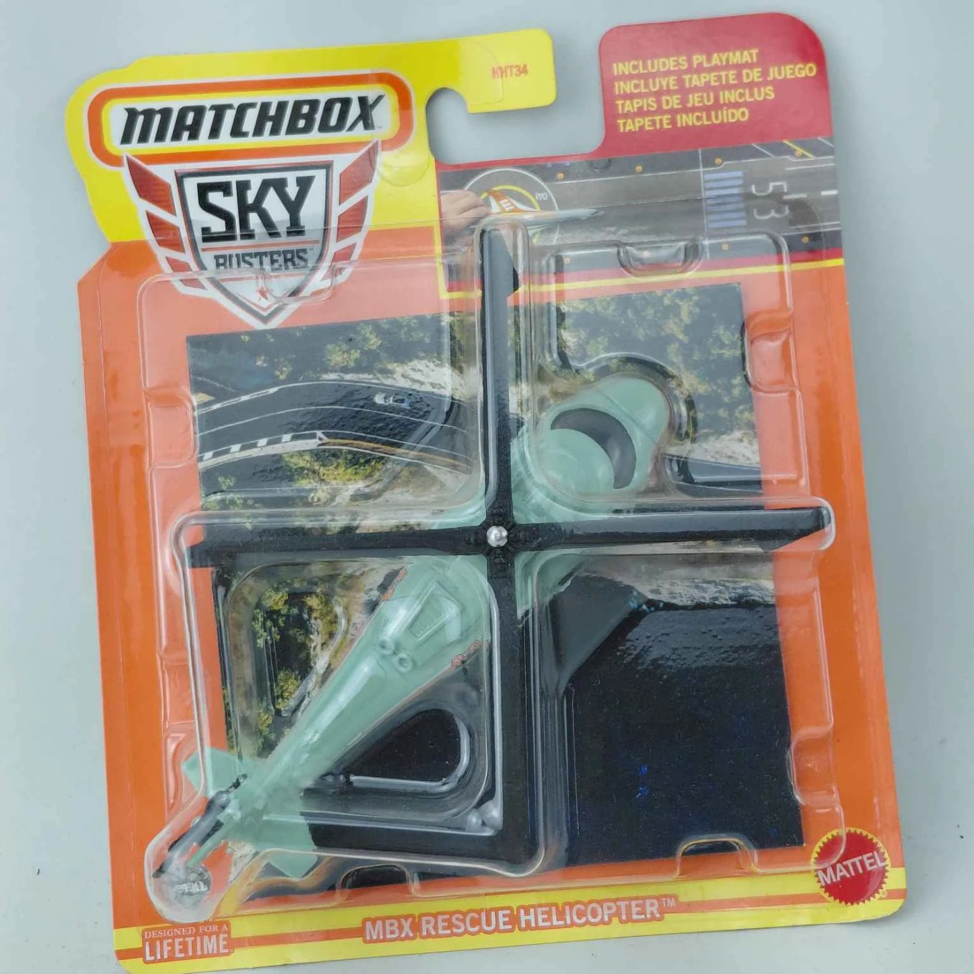Lote siguiente: Helicóptero Matchbox en empaque original