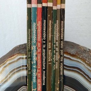 Colección Completa "Montevideo" de Aníbal Barrios Pintos y otros autores (8 Libros) - imagen 5