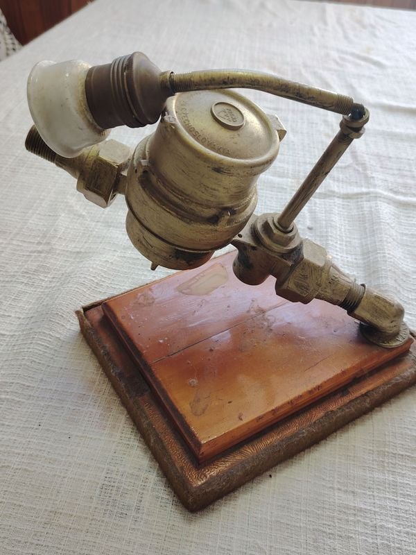 Tecnología, Muebles y Herramientas en Remate de Época en MDEO - imagen 1