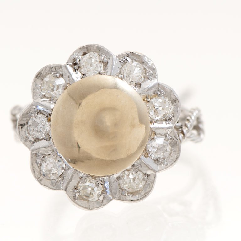 Lote anterior: Anillo de oro y platino con brillantes
